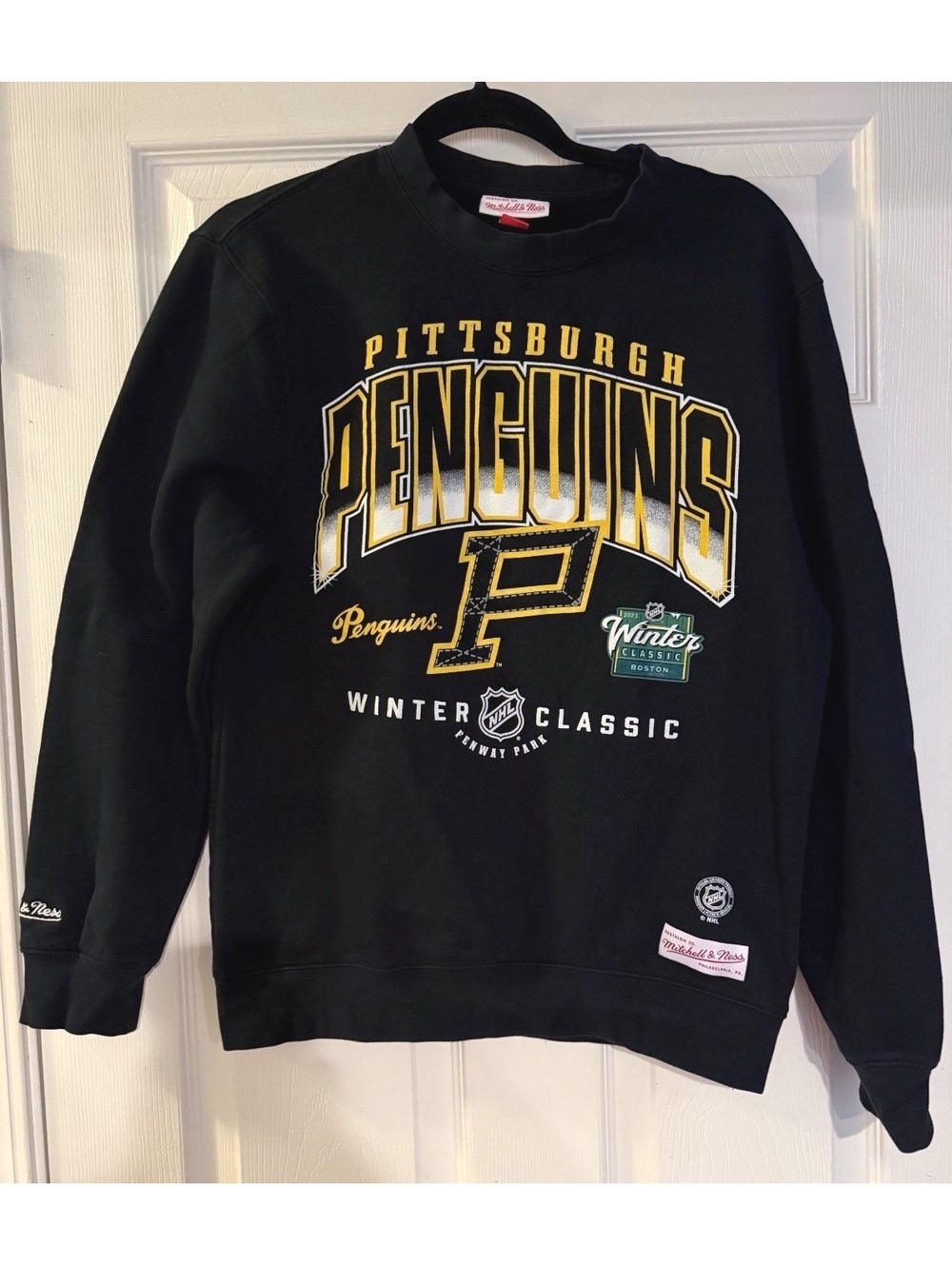 Mitchell & Ness Pittsburgh Penguins NHL Winter Classic Sweatshirt Size Small